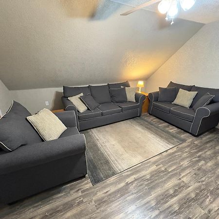 Spacious Rustic Downtown Market St 1 Bedroom Apt, Sleeps Up To 5, Steps To Honeywell & Eagles Theatre Wabash Kültér fotó